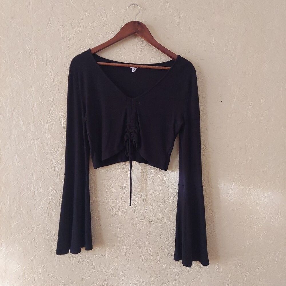Jack By BB Dakota Black Ribbed Knit Bell Sleeve Crop Top Sz Medium